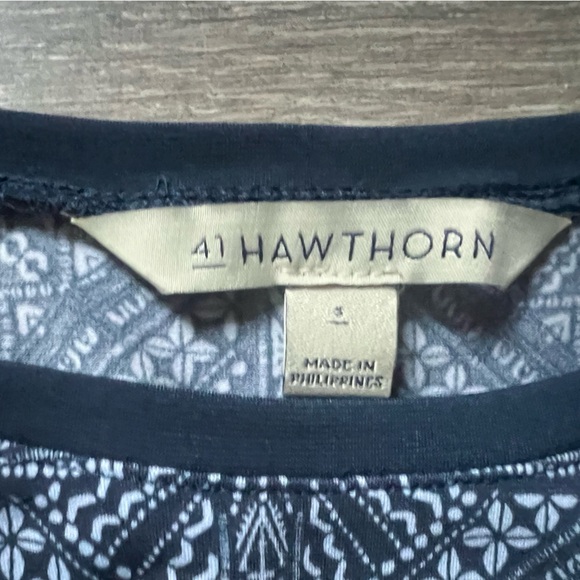 41 hawthorn 3/4 sleeve geometric ruched dress w/ Surplice hemline in blue Size S - Picture 7 of 8